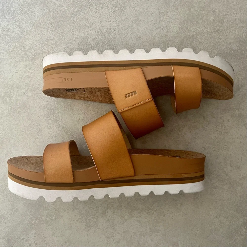 Reef Cushion Vista Hi Platform Sandals